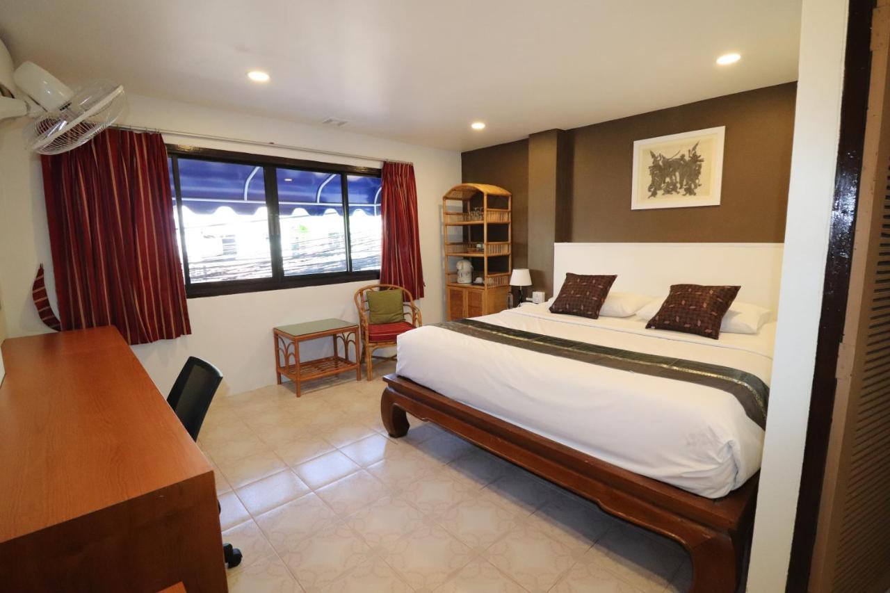 Summer Breeze Hotel Patong Exterior foto