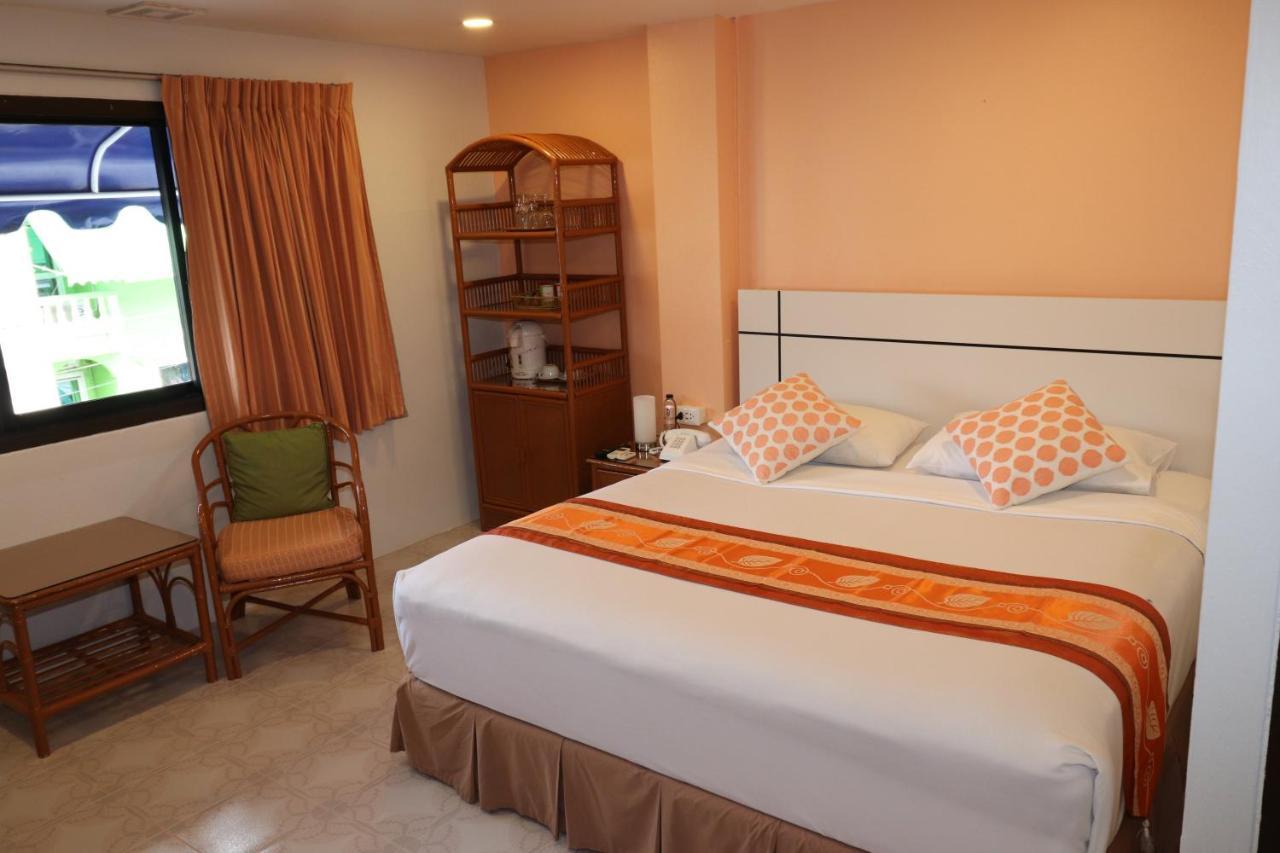 Summer Breeze Hotel Patong Exterior foto