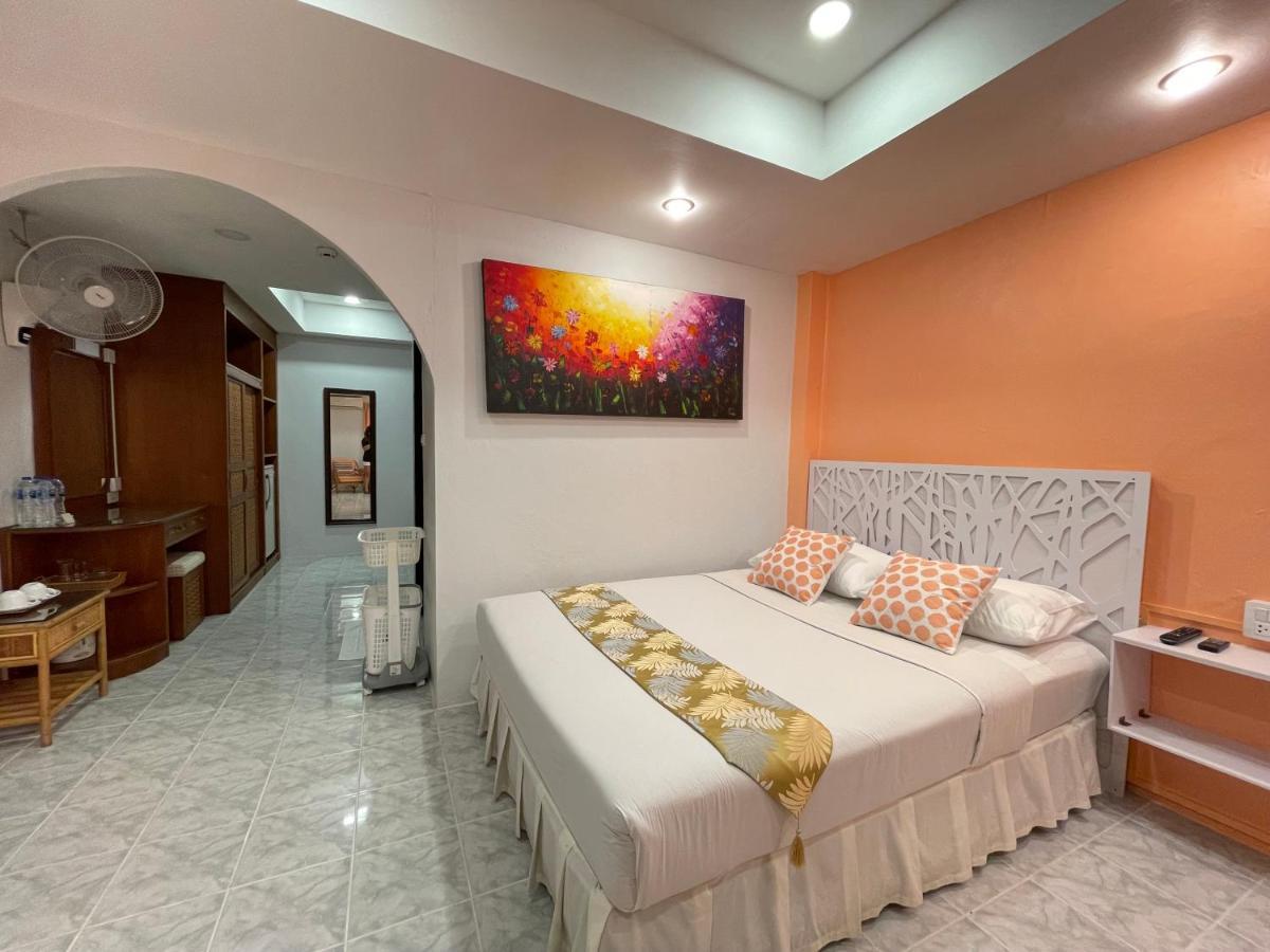 Summer Breeze Hotel Patong Exterior foto